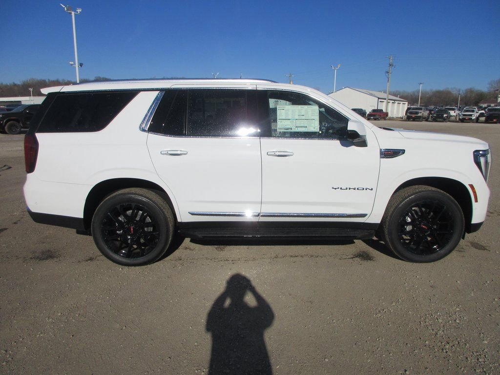 New 2026 GMC Yukon Elevation w/ Elevation Premium Package image 3