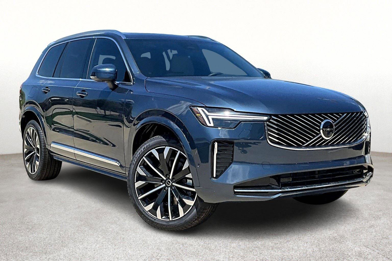 New 2026 Volvo XC90 B6 Plus w/ Protection Package Premier image 2