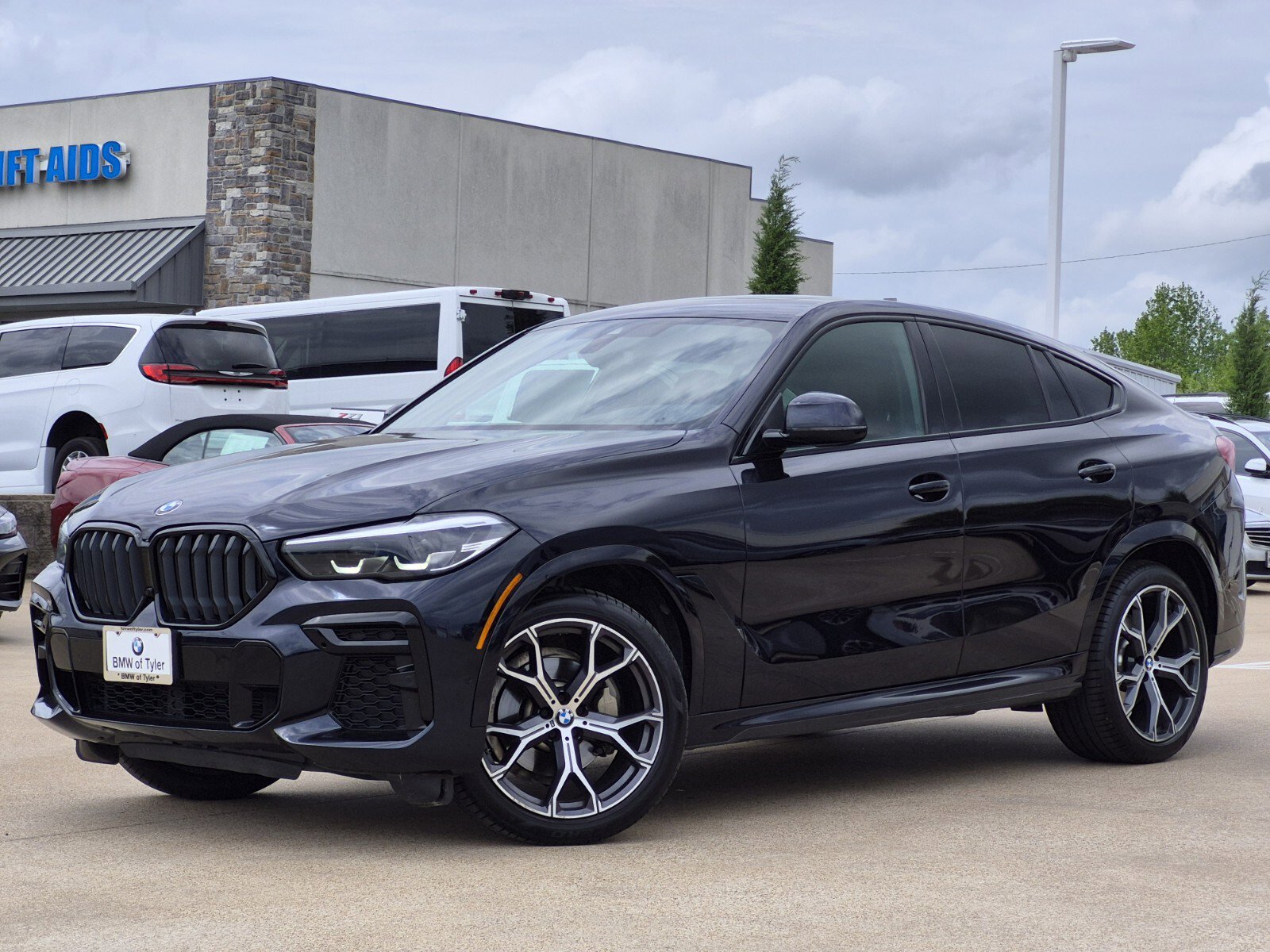 Used 2022 BMW X6 xDrive40i w/ M Sport Package