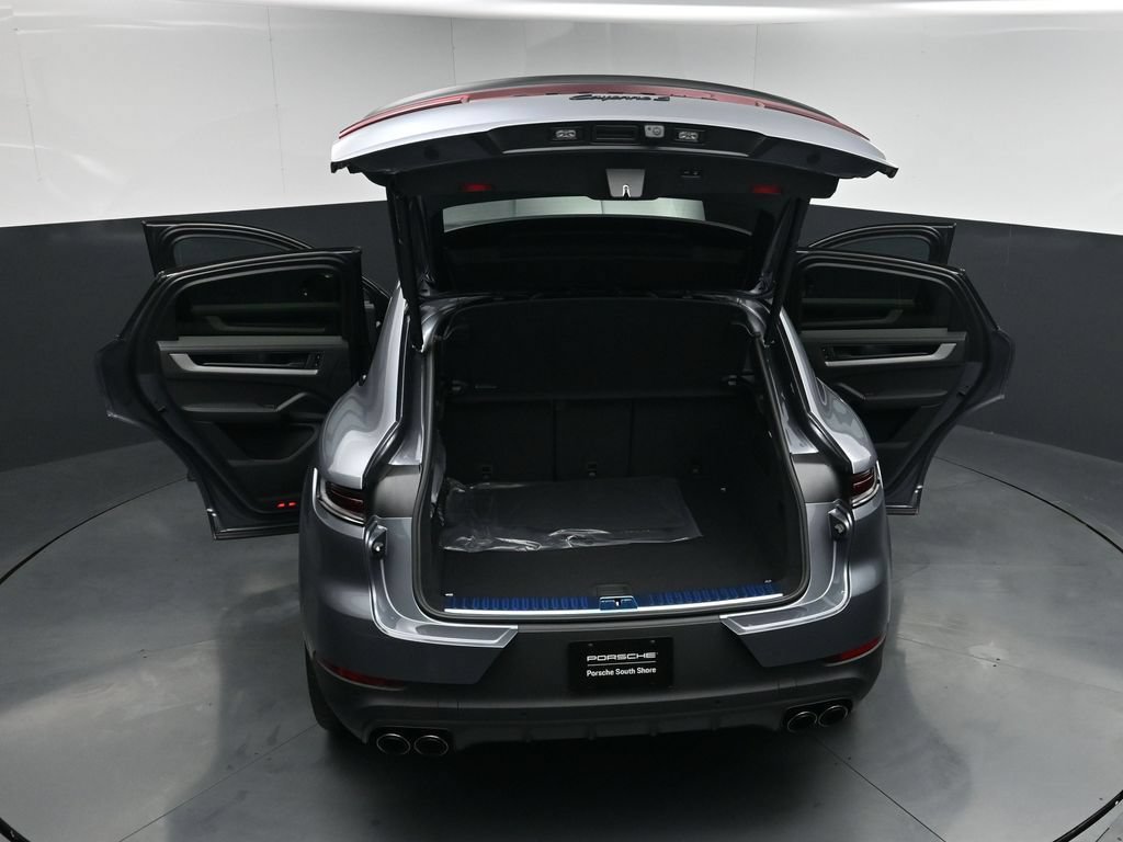 New 2026 Porsche Cayenne S AWD/4WD image 33