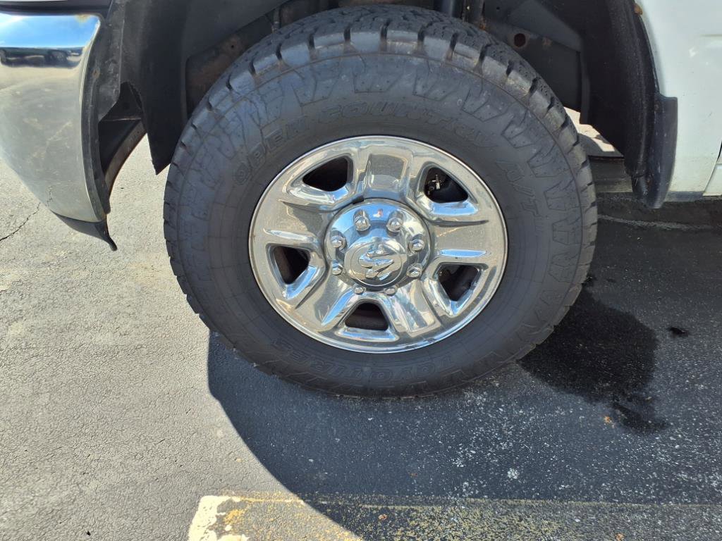 Used 2017 RAM 2500 Tradesman w/ Chrome Appearance Group image 2