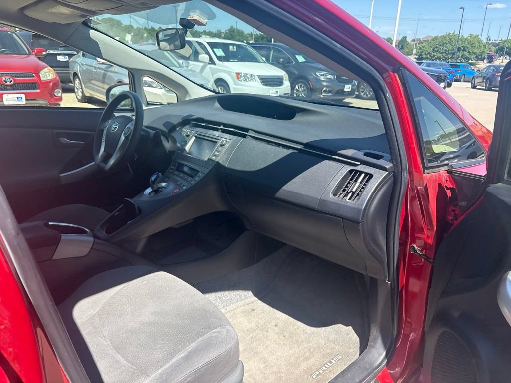 Used 2015 Toyota Prius Two FWD image 18