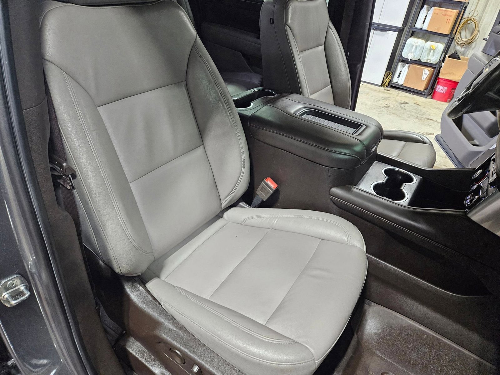 Used 2021 Chevrolet Suburban LT RWD image 29