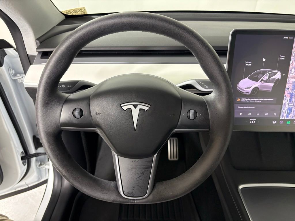 Used 2022 Tesla Model Y Long Range AWD/4WD image 21