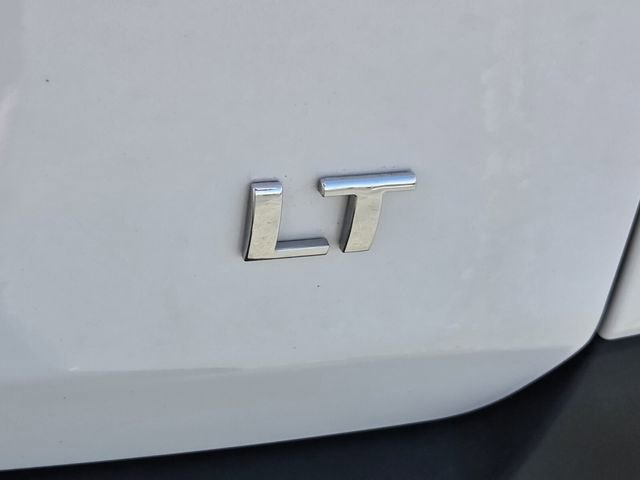 Used 2023 Chevrolet Traverse LT FWD image 11