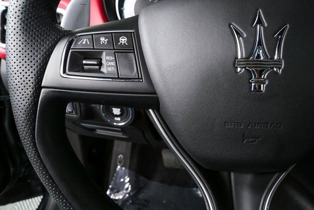 Used 2023 Maserati Ghibli Modena Q4 image 11