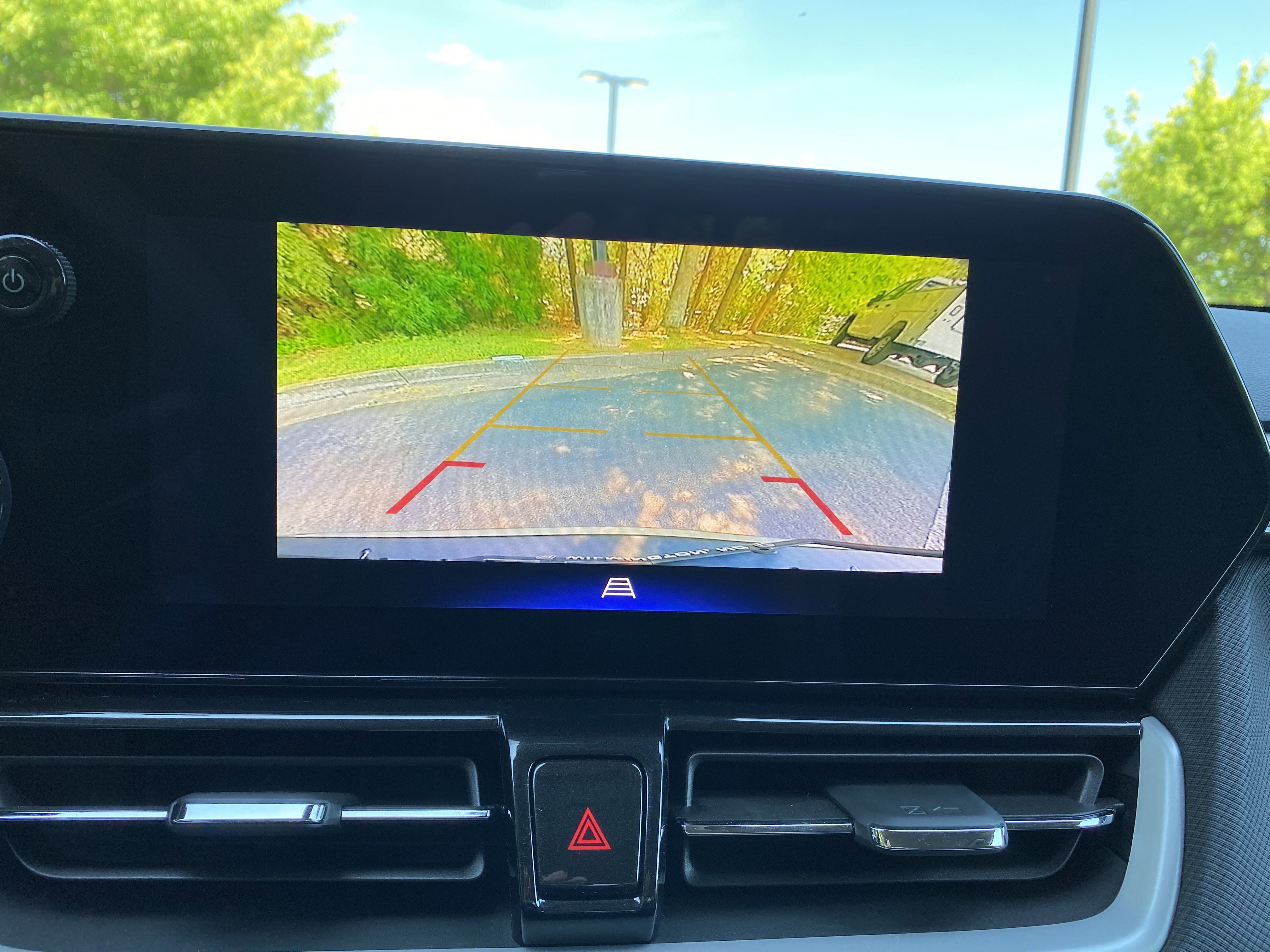 Used 2024 Chevrolet TrailBlazer LT w/ Driver Confidence Package image 27