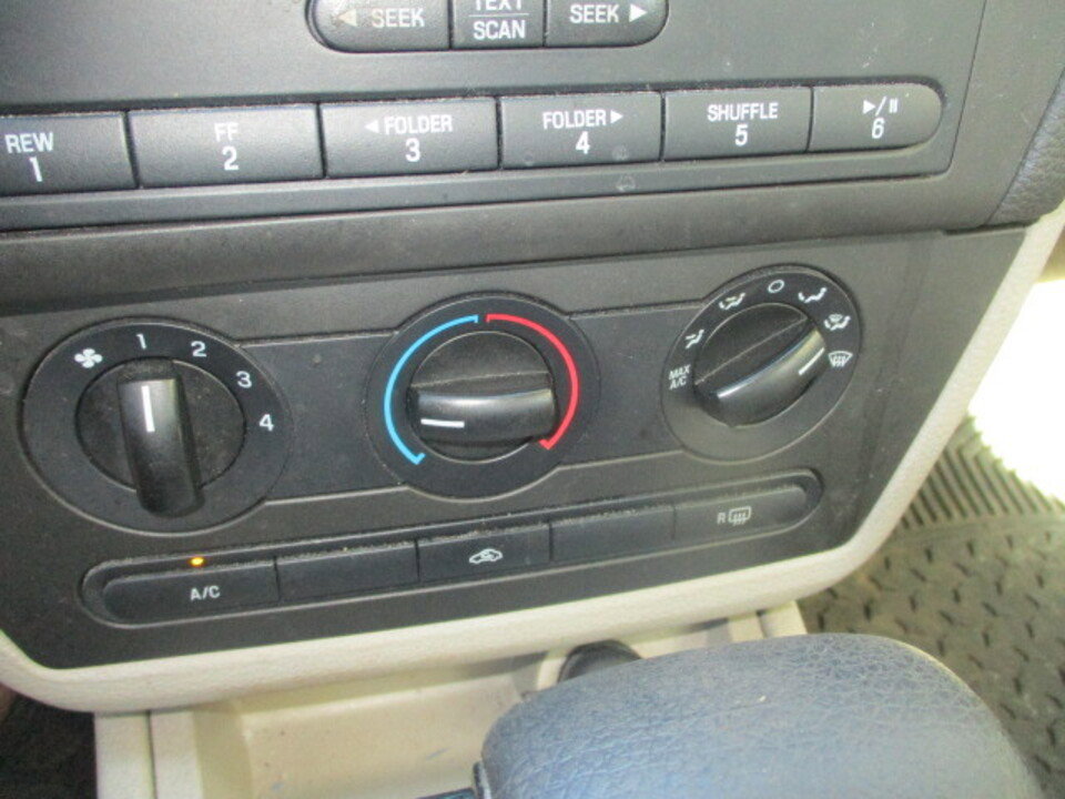 Used 2007 Ford Fusion S image 27