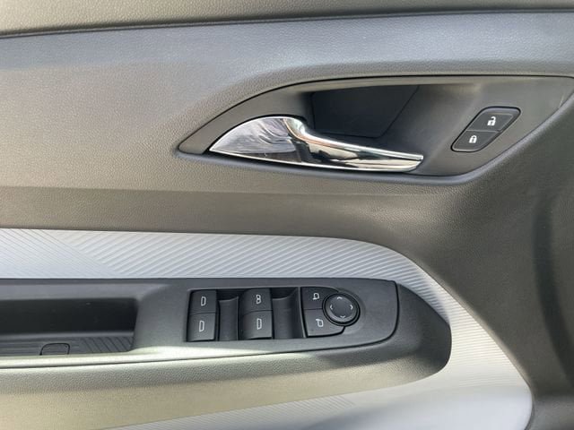 New 2027 Chevrolet Bolt LT w/ Comfort Package FWD image 21