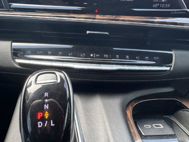 Used 2021 Cadillac Escalade Sport Platinum AWD/4WD image 10