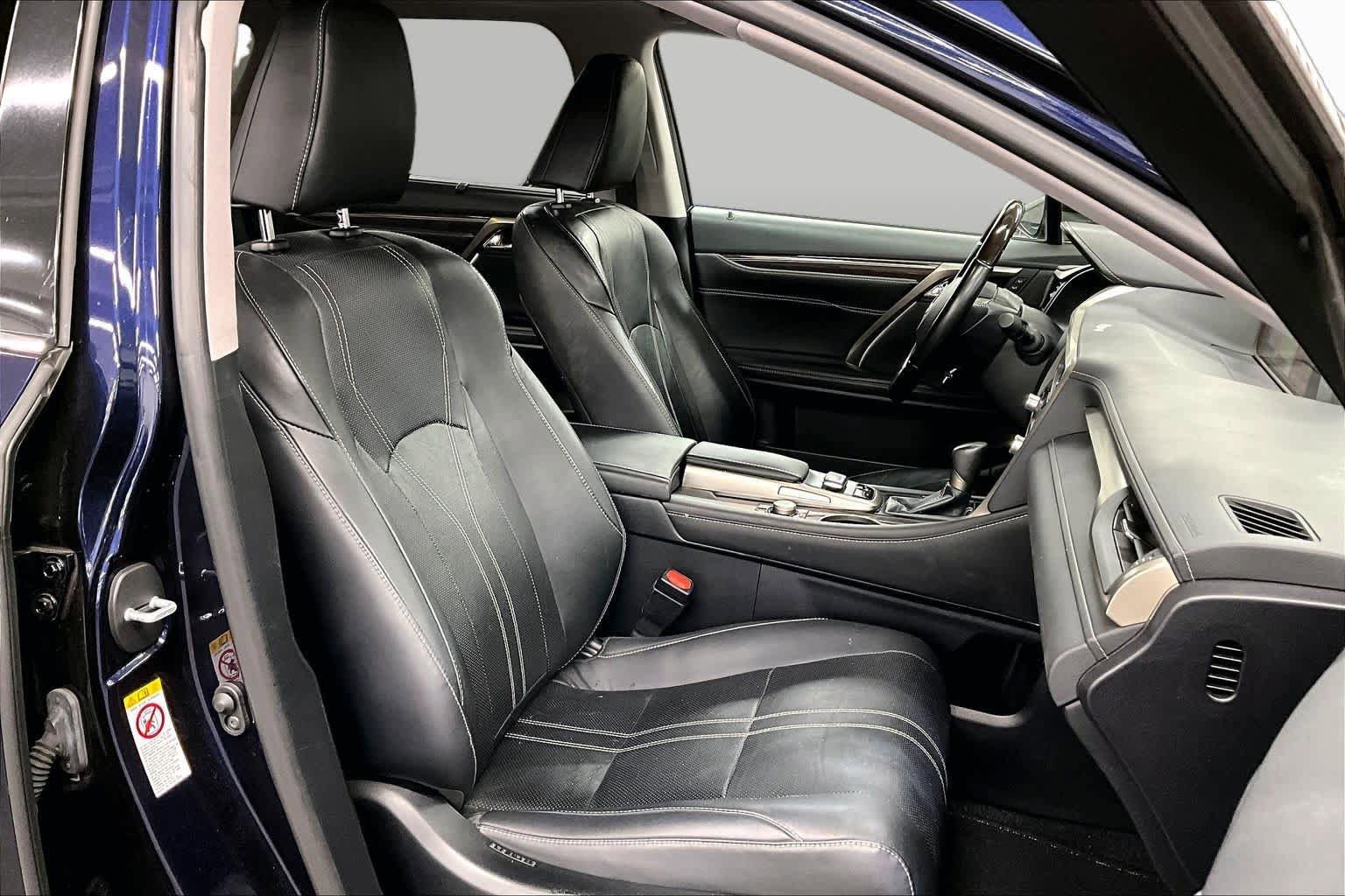 Used 2018 Lexus RX 350L Luxury w/ Accessory Package FWD image 8