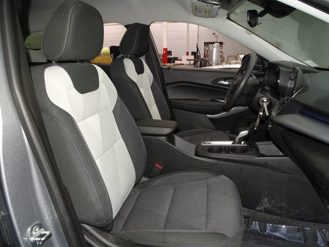 Used 2024 Chevrolet Trax LS image 14