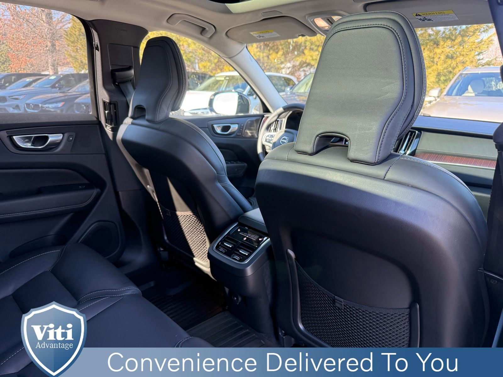 Certified 2023 Volvo XC60 B5 Ultimate w/ Climate Package image 27