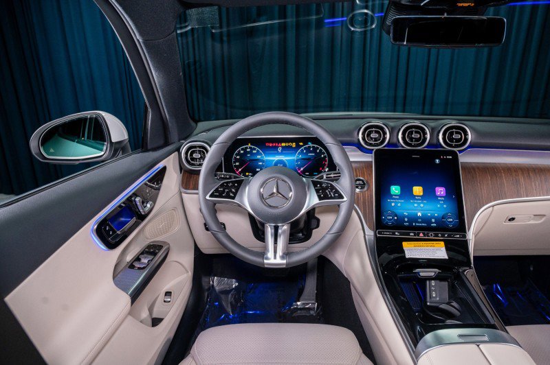 Certified 2026 Mercedes-Benz GLC 300 image 14