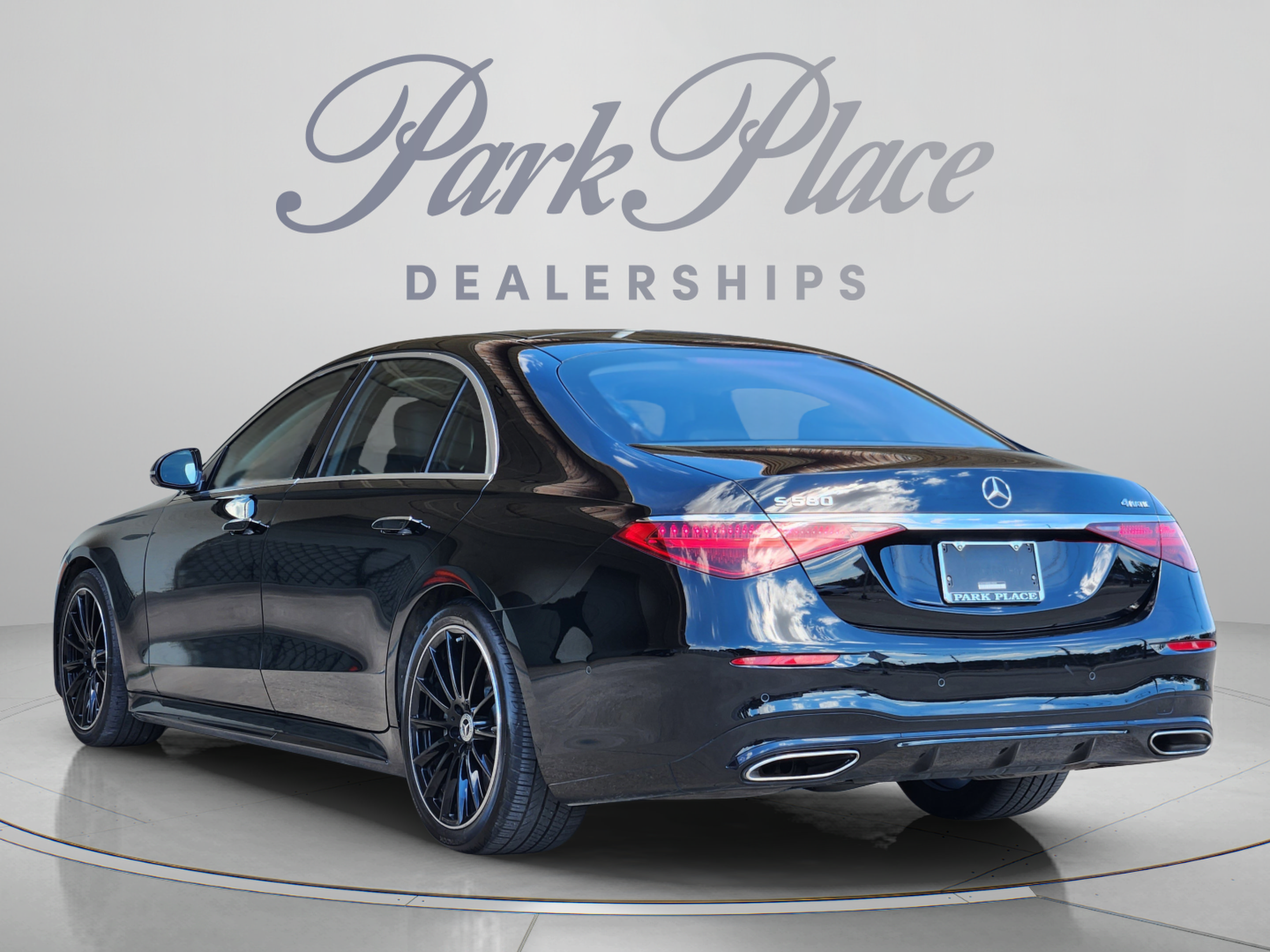 Certified 2022 Mercedes-Benz S 580 4MATIC Sedan image 3