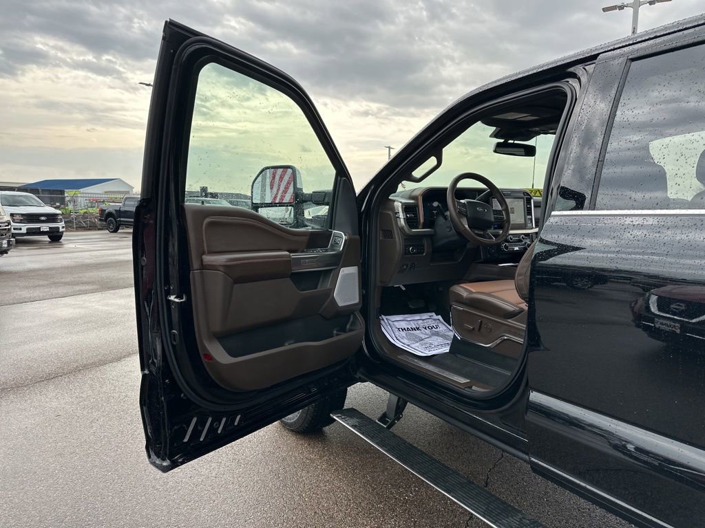 New 2026 Ford F250 King Ranch w/ Chrome Package image 19