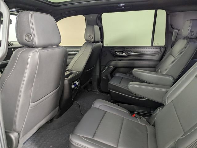 Used 2023 GMC Yukon XL Denali image 14