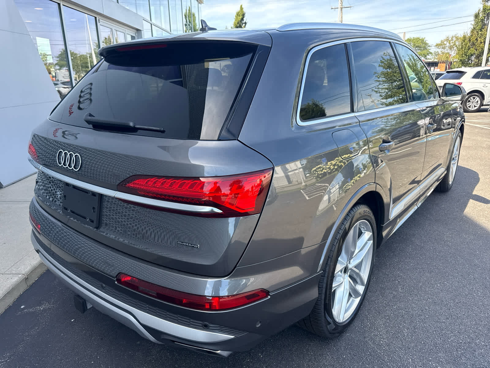 New 2025 Audi Q7 3.0T Premium Plus image 8