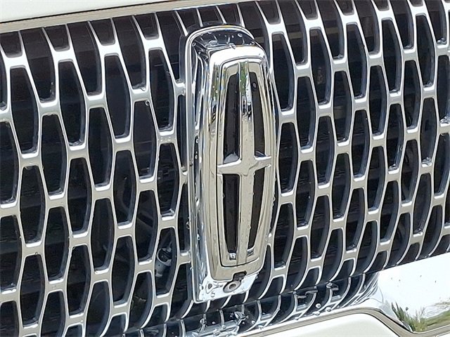 Used 2020 Lincoln Aviator Reserve w/ Equipment Group 201A AWD/4WD image 31