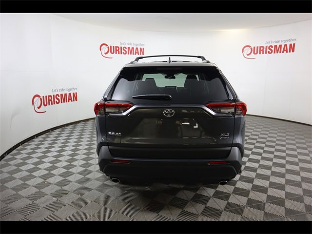 Used 2025 Toyota RAV4 XLE image 9