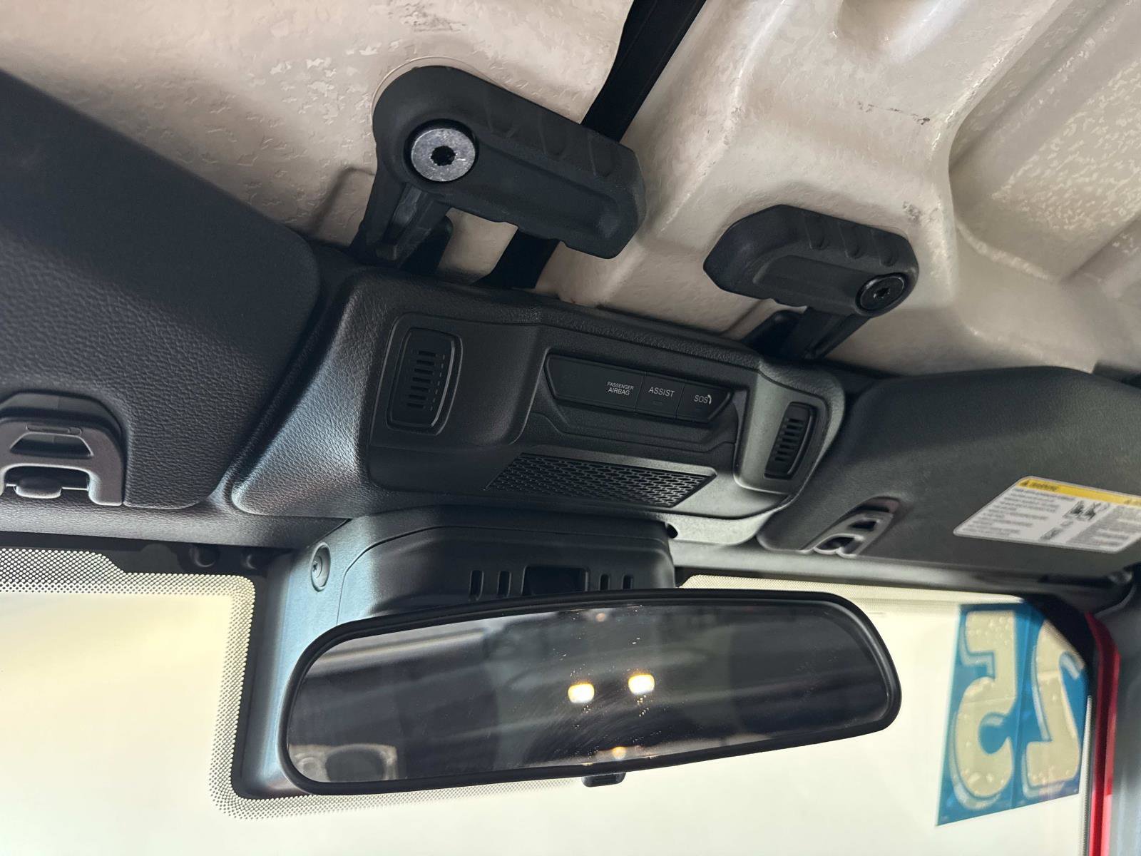 Used 2025 Jeep Wrangler Unlimited Sahara image 33