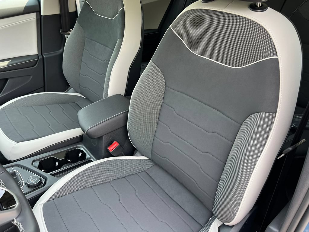 New 2026 Volkswagen Taos SE AWD/4WD image 13