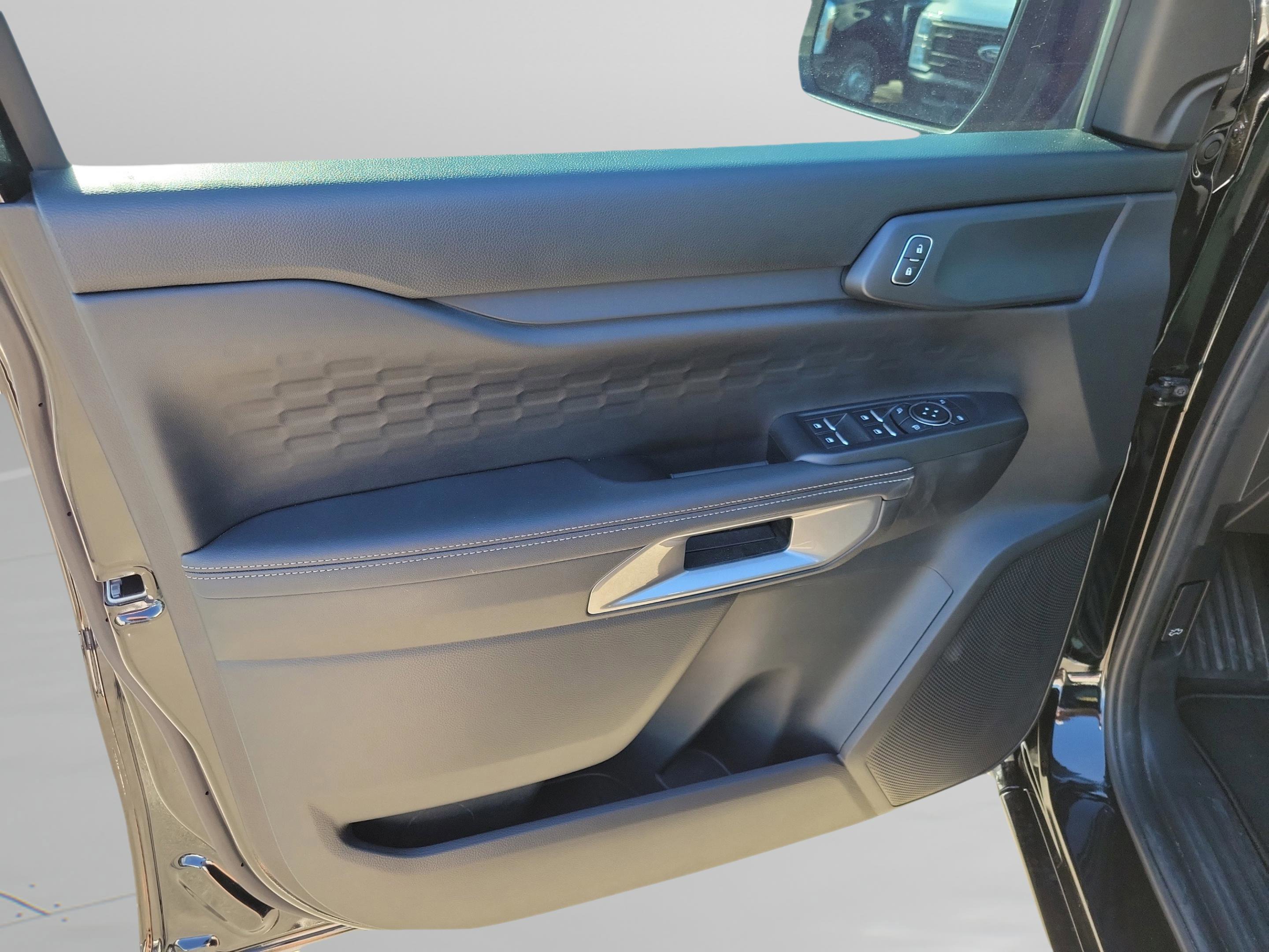 New 2025 Ford Ranger XLT w/ Trailer Tow Package image 6