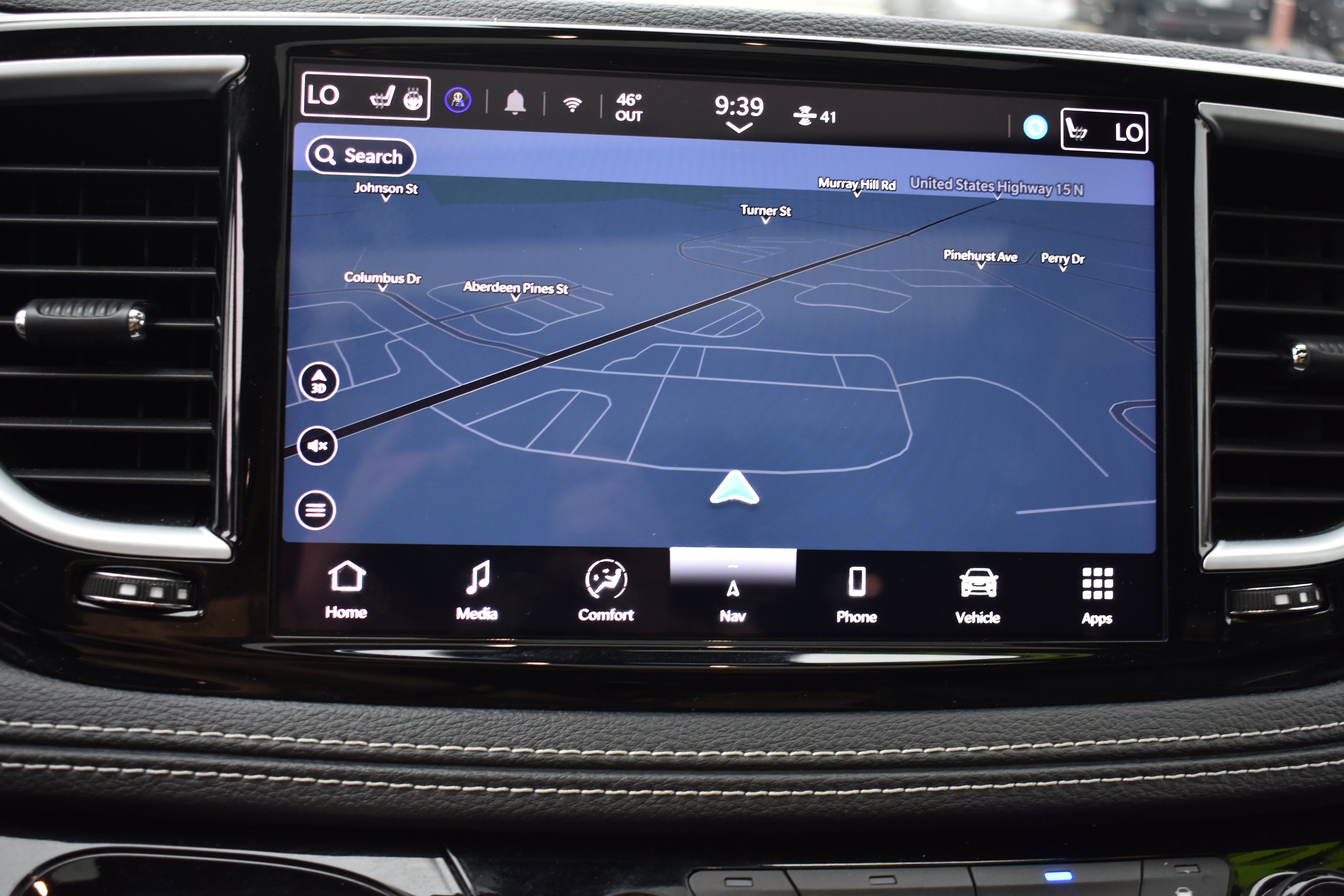 Used 2025 Chrysler Pacifica Limited image 18