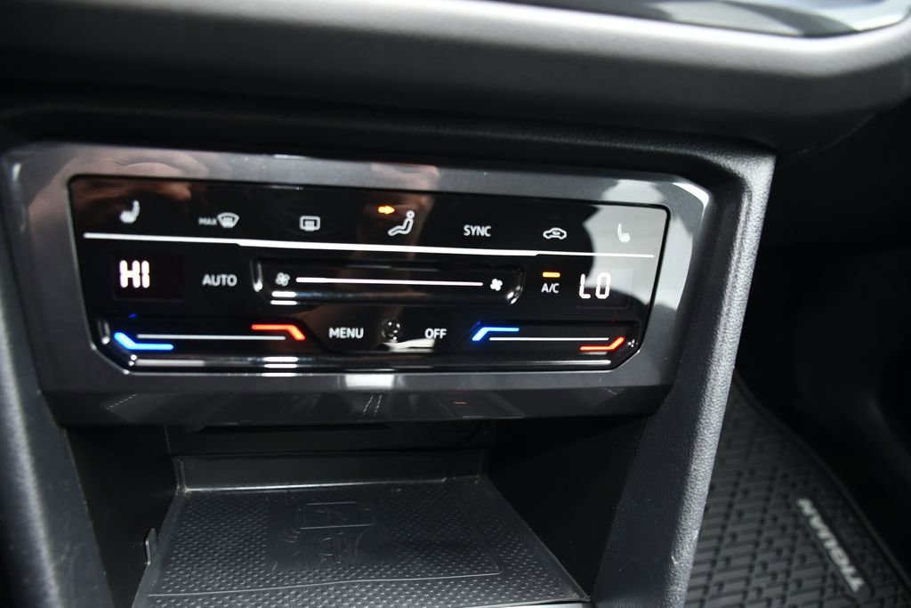 Used 2022 Volkswagen Tiguan SE R-Line AWD/4WD image 38
