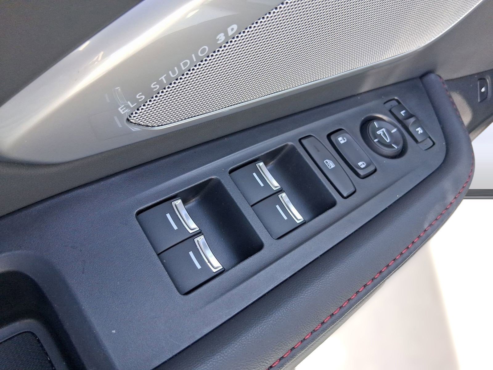 Used 2025 Acura RDX A-Spec image 19