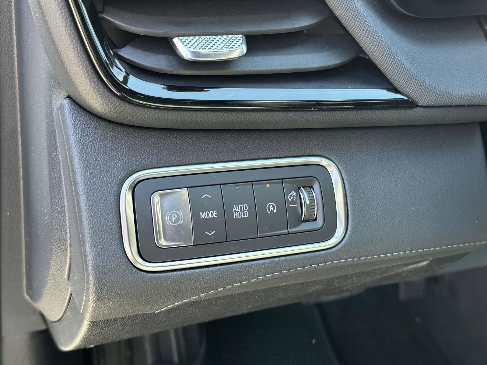 New 2025 Buick Enclave Sport Touring w/ Power Package image 18