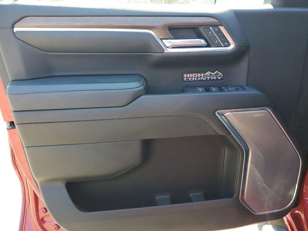 Used 2023 Chevrolet Silverado 1500 High Country w/ Technology Package image 22