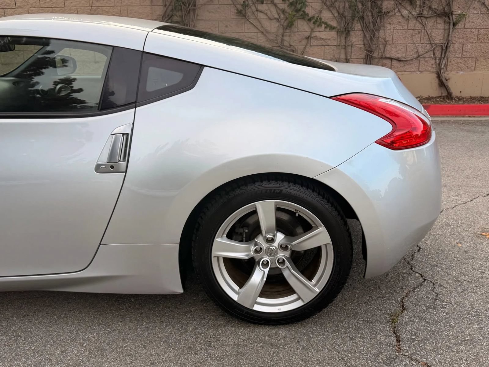 Used 2012 Nissan 370Z Coupe RWD image 29