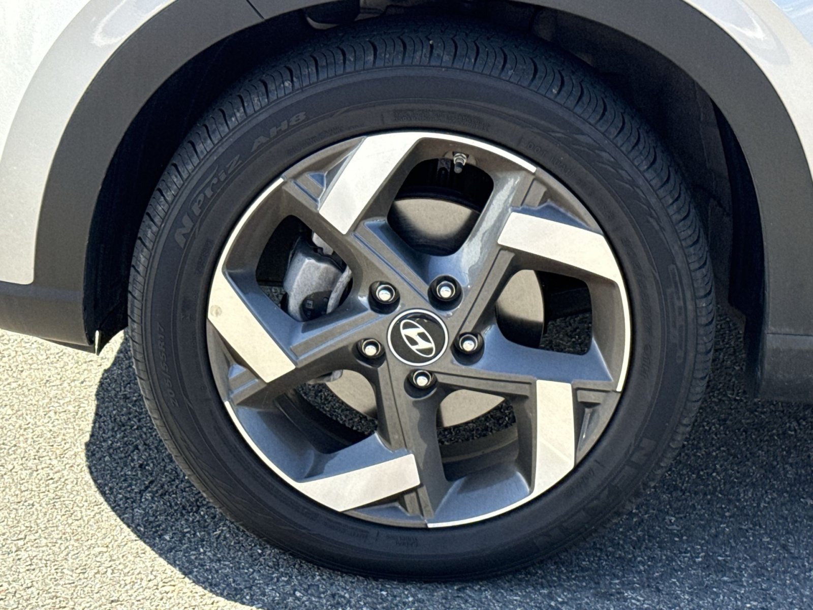 Certified 2026 Hyundai Venue SEL FWD image 12