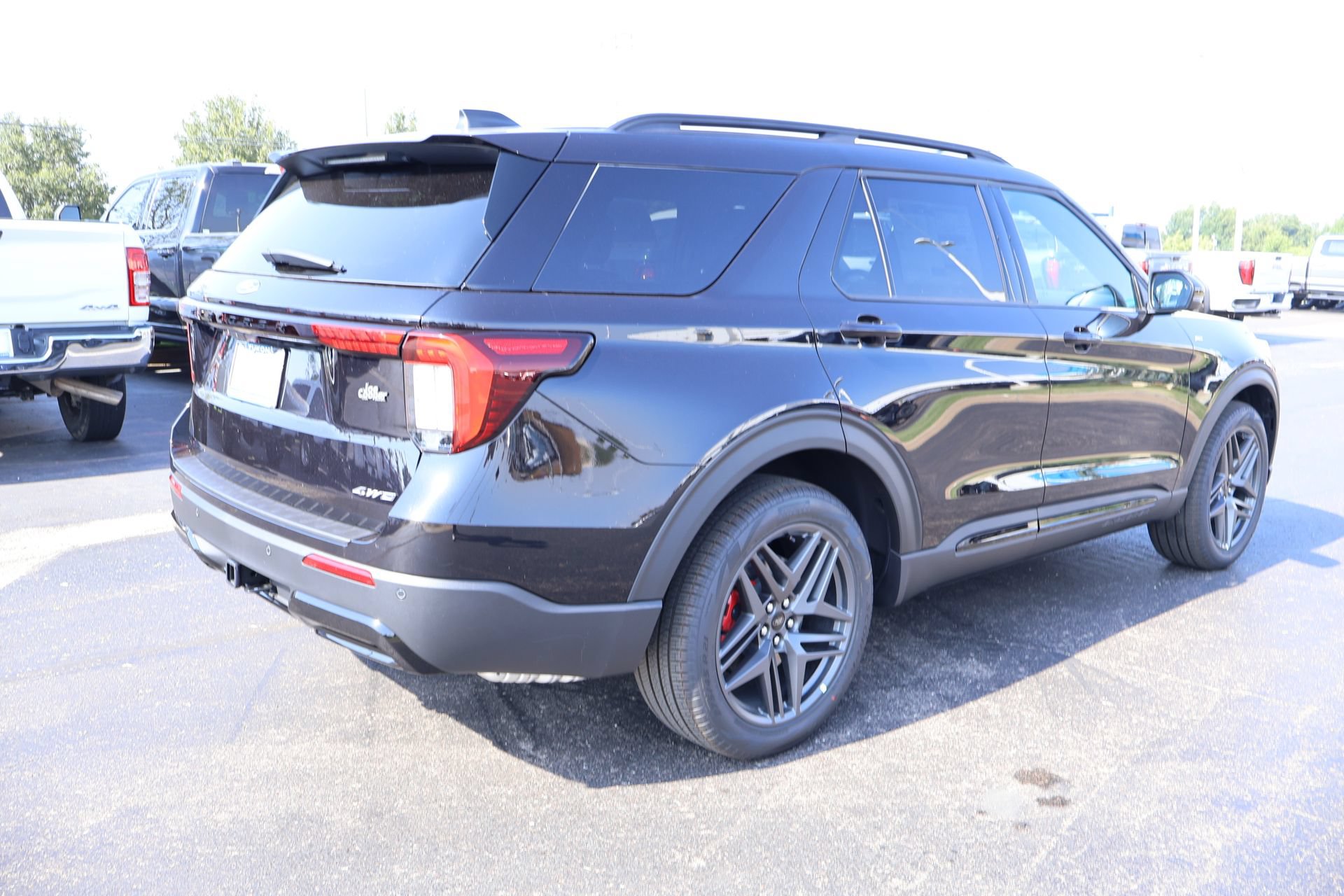 New 2026 Ford Explorer ST-Line w/ ST-Line Street Pack AWD/4WD image 21