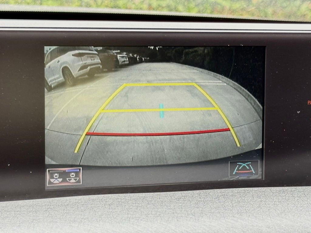Used 2019 Lexus UX 200 w/ Premium Package FWD image 14