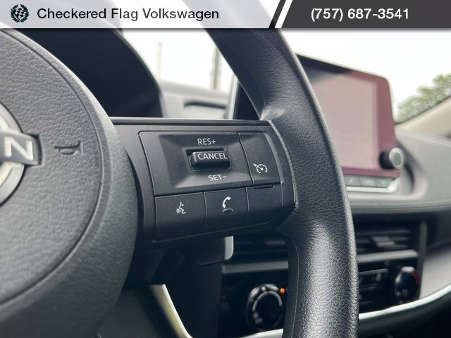 Used 2024 Nissan Rogue S AWD/4WD image 36