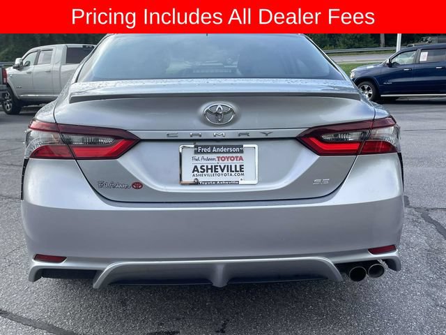 Used 2024 Toyota Camry SE FWD image 4