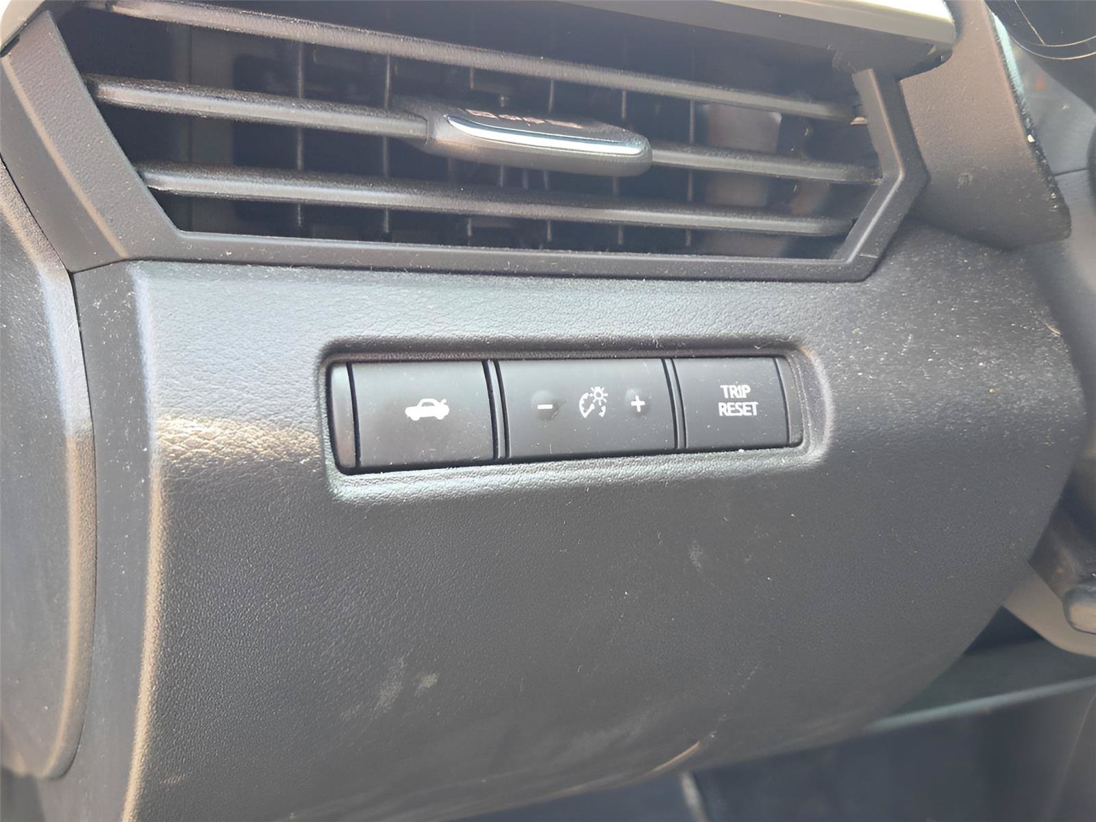 Used 2023 Nissan Altima 2.5 SR FWD image 22