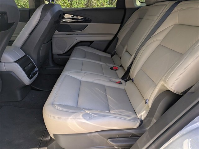 Used 2024 Lincoln Nautilus Premier image 25