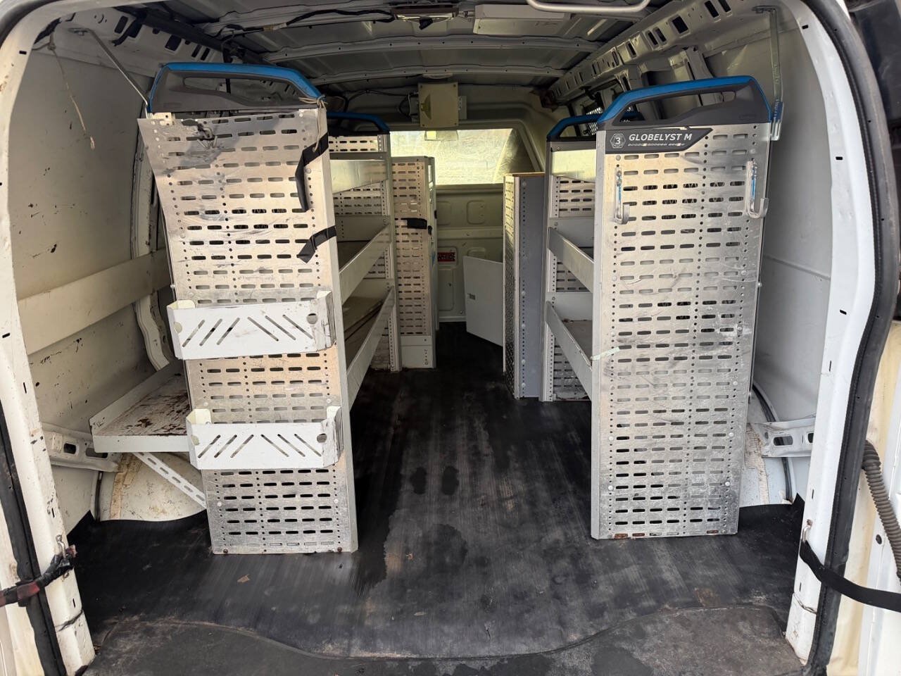 Used 2014 Chevrolet Express 2500 RWD image 14