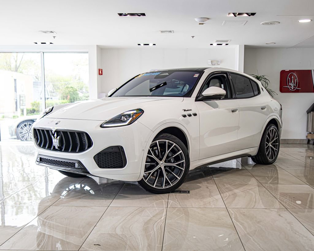 Used 2024 Maserati Grecale Modena AWD/4WD image 1