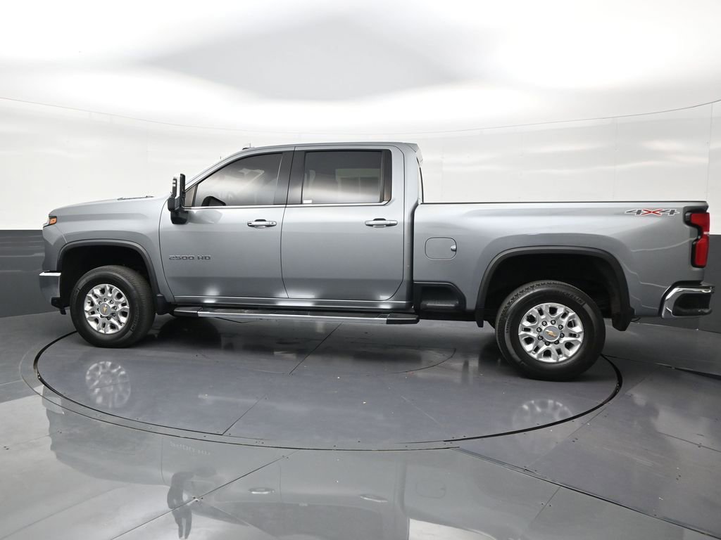 Used 2024 Chevrolet Silverado 2500 LTZ w/ LTZ Convenience Package AWD/4WD image 2