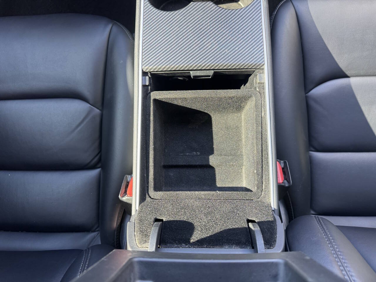 Used 2020 Tesla Model Y Long Range AWD/4WD image 29