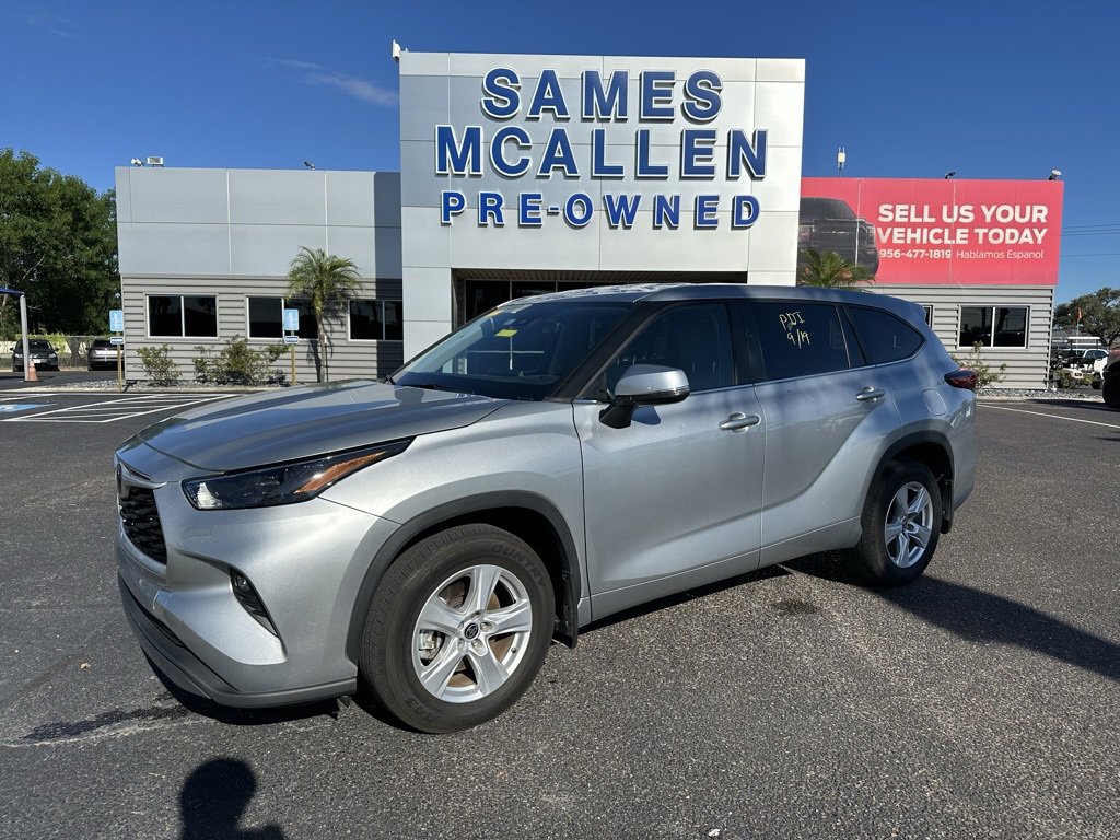 Used 2023 Toyota Highlander LE