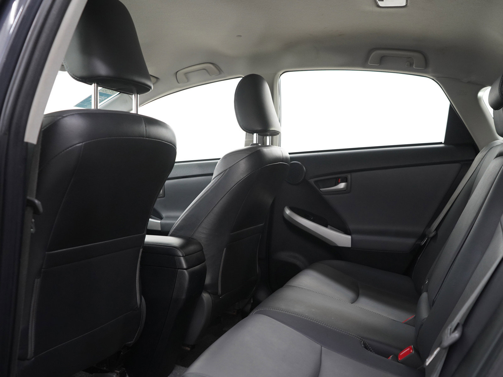 Used 2013 Toyota Prius Four FWD image 17