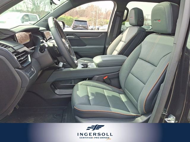 Used 2025 GMC Acadia AT4 w/ Super Cruise Package image 2