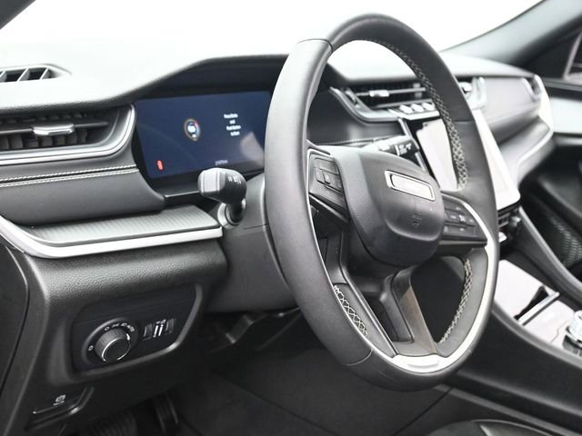 Used 2024 Jeep Grand Cherokee L Laredo image 15