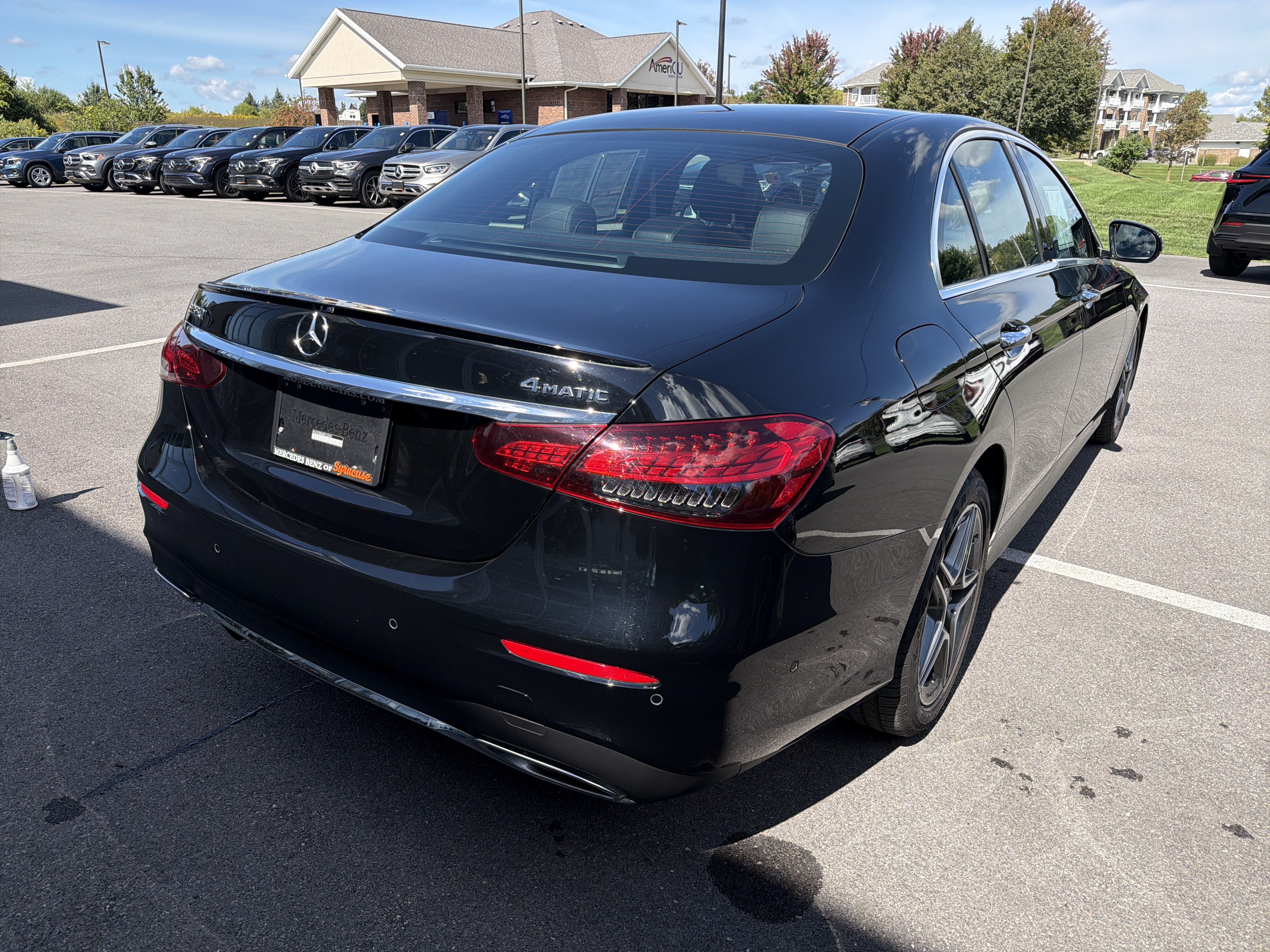 Used 2023 Mercedes-Benz E 350 4MATIC Sedan image 7