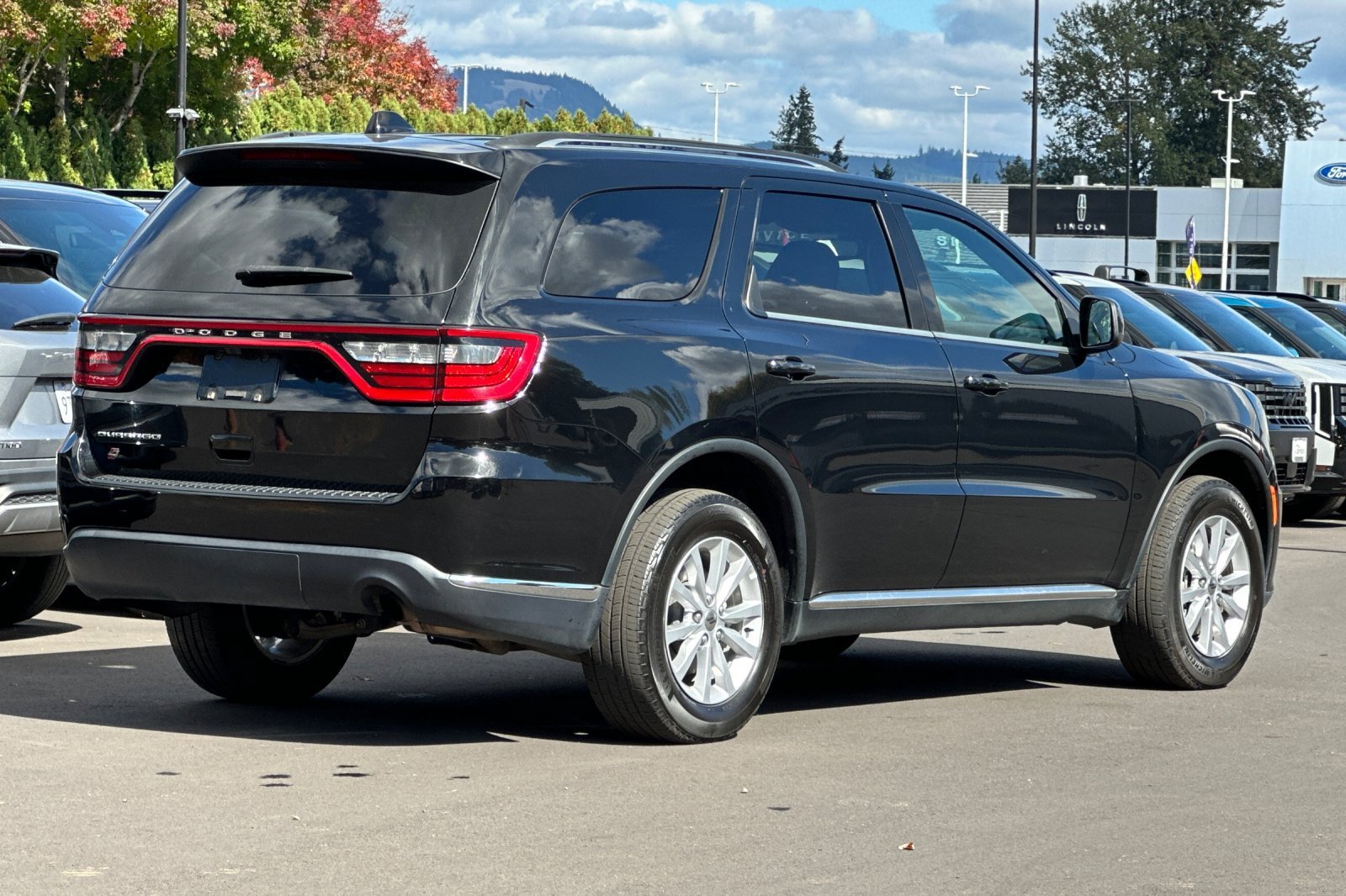 Used 2024 Dodge Durango SXT AWD/4WD image 4